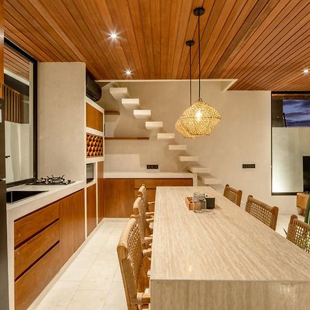 Blacksand Villas Echo Beach Canggu  Bagian luar foto